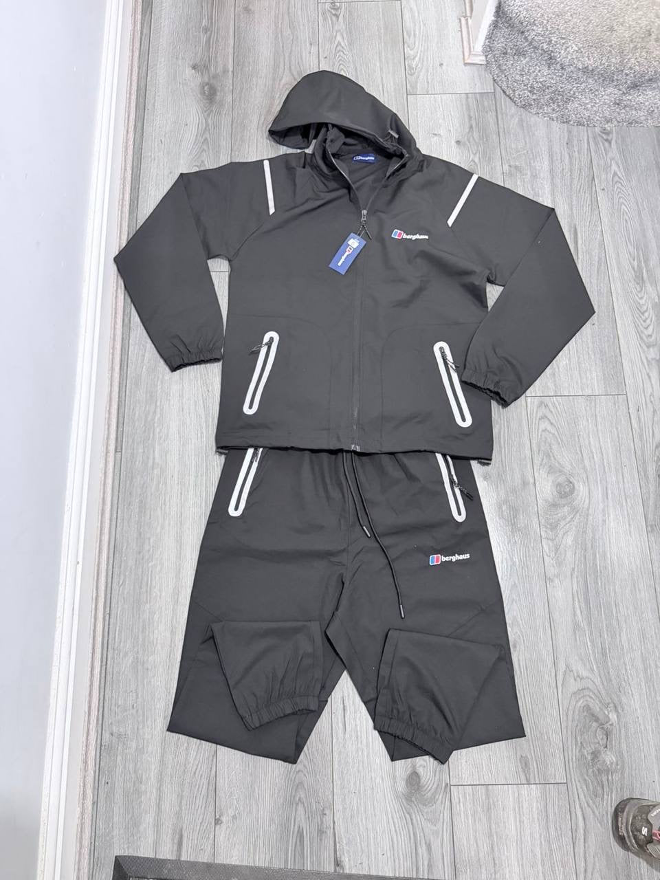 TT Berg 3 colours Tracksuit